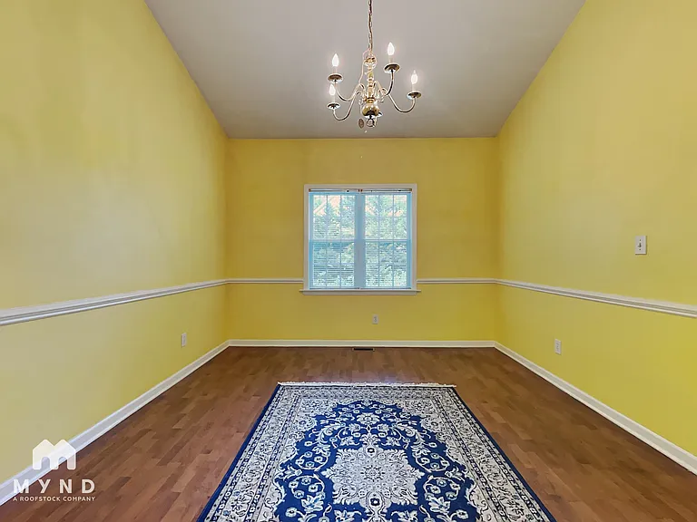 1085 Vauxhall Dr — Photo 7