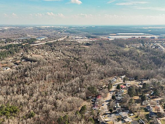 5th image of 647 Blackwell Rd