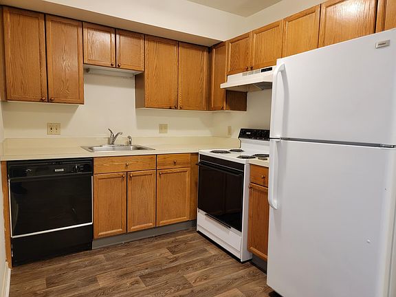 5th image of 94 Westpointe Ln