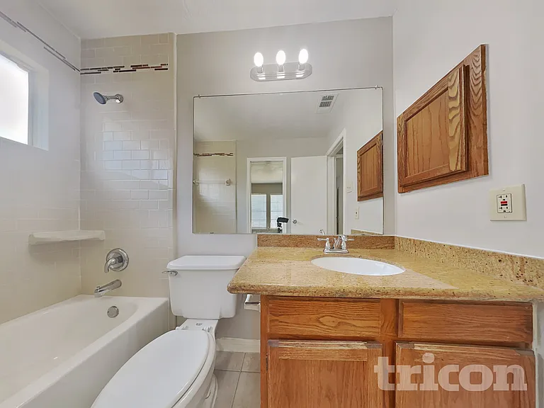 8559 Spring Green Dr — Photo 15