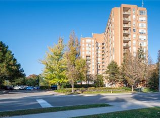 Eastwood Condominium, Kitchener, ON N2G 4T8