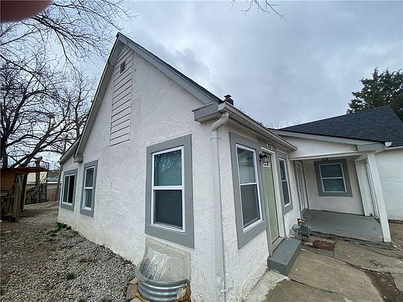 2nd image of 2527 Nebraska Ave