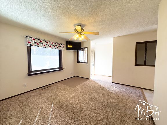 4th image of 2927 Loraine Pl