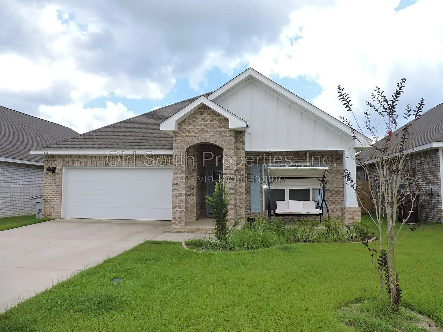 4 bed, 2.0 bath, 1856 sqft, $2,500 — Photo 1