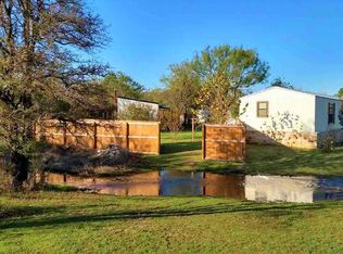 910 E Airway Street, Kingsland, TX 78639