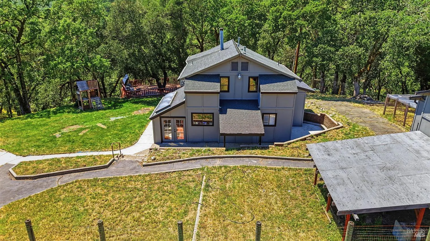 2713 Leslie Road - Photo 4