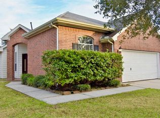 2883 Misty Bay Dr, Dickinson, TX 77539