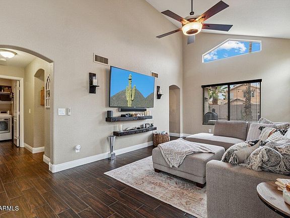 4th image of 4032 W Rose Garden Ln