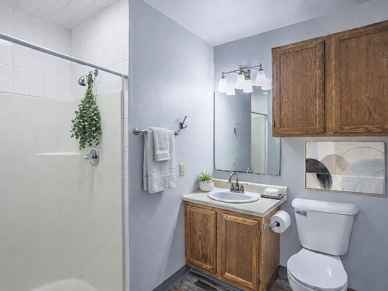 2111 College St #95 — Photo 4
