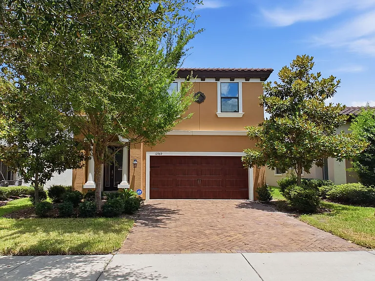 12969 Burns Dr — Photo 1