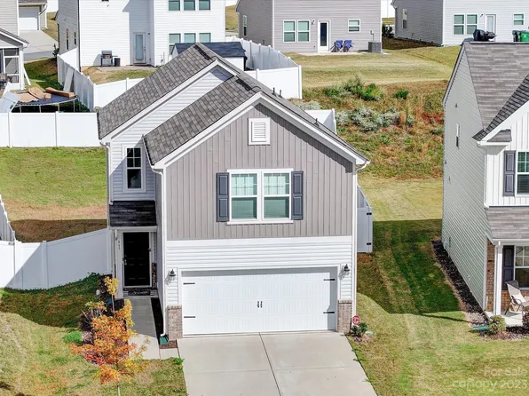 445 Newfound Hollow Dr, Charlotte, NC 28214