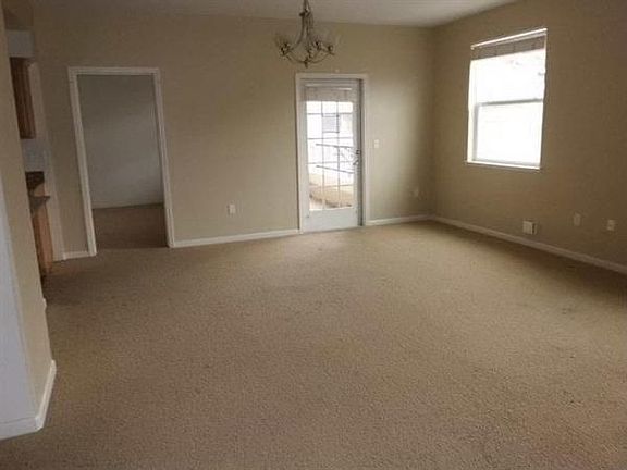 4th image of 2881 Brighton Beach Way