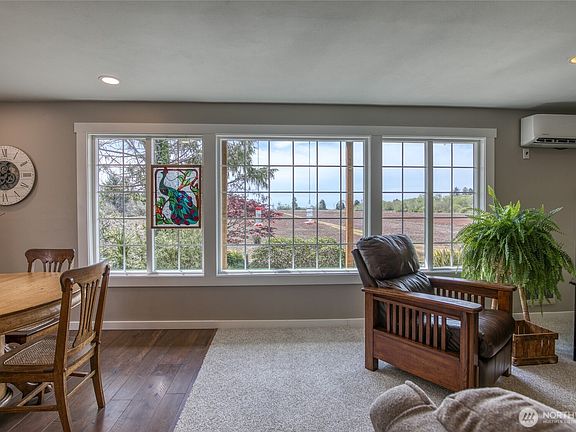 4th image of 91 Hogan Road