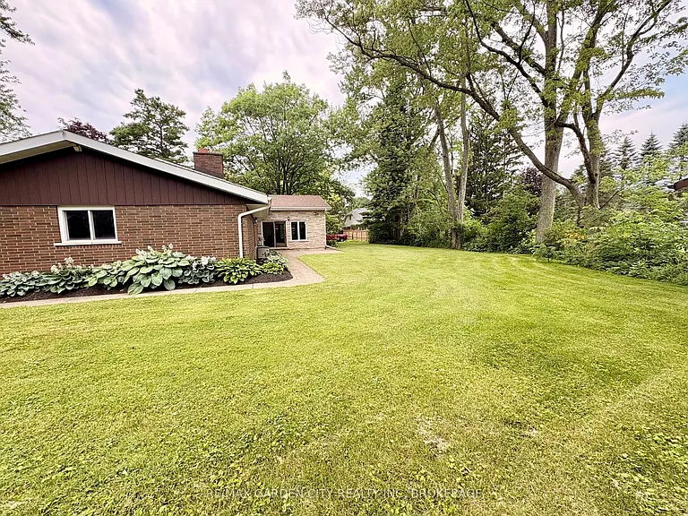 51 Bacon Ln — Photo 29