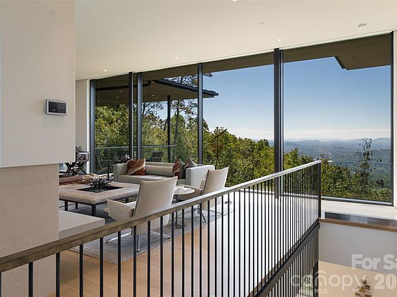 5th image of 353 Retreat Ridge Way