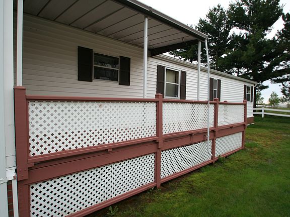 3rd image of 66 Burgundy Cir