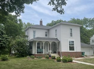 415 N 3rd St, Marshall, MN 56258
