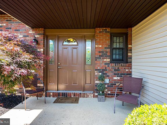3rd image of 86 Albemarle Rd