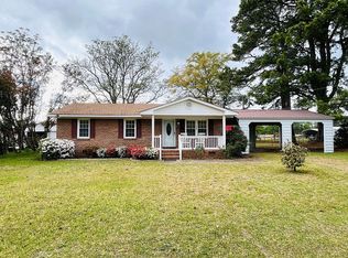 1234 Pleasant Grove Church Rd, Bladenboro, NC 28320