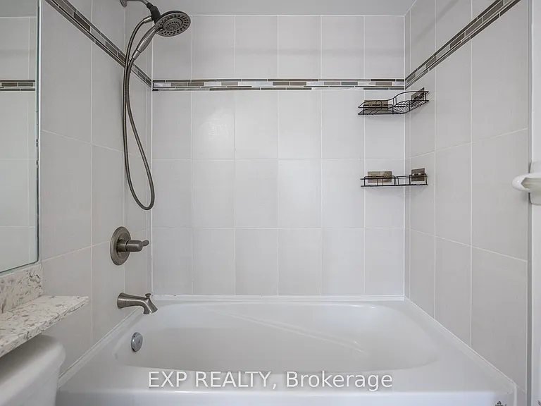 311 Richmond St E #802 — Photo 19