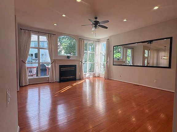 2nd image of 3024 Mainstone Dr