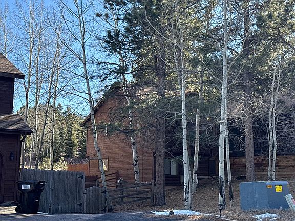 3rd image of 727 Pinon Ridge Dr