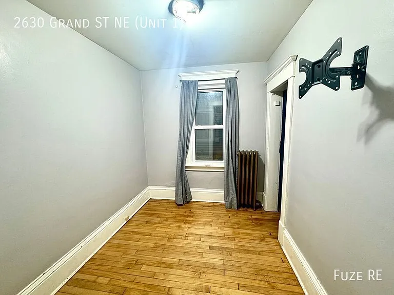 2630 Grand St NE #1 — Photo 10