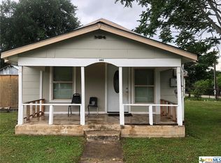 5002 Violet St, Seguin, TX 78155