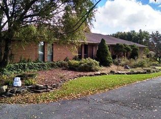 1319 Memorial Park Dr, Sparta, NC 28675