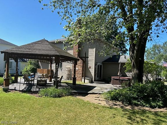 2nd image of 21765 Martins Way