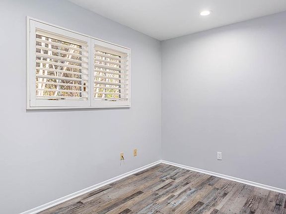 4th image of 489 Sturtevant Dr #A