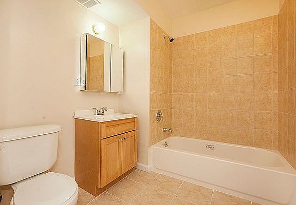5th image of 26-27 2nd St #2R