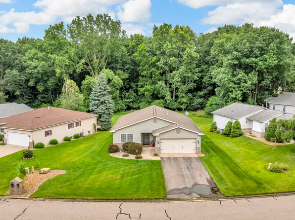3006 S Wooddale Dr, Jackson, MI 49203