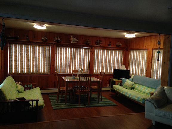 2nd image of 1880 Wolf Ln