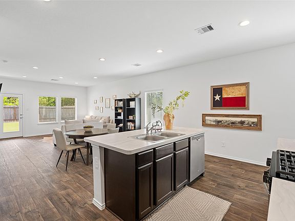 4th image of 22306 Forest Gorge Ln
