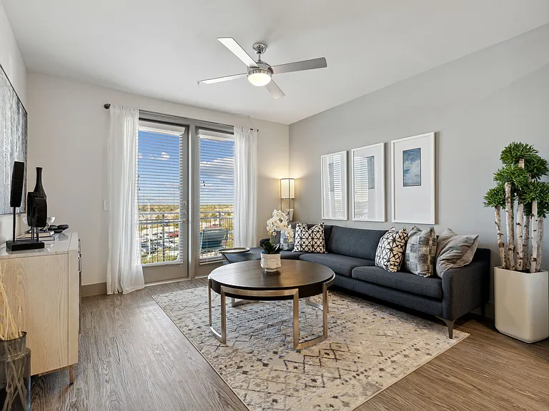 Ironcrest Apartments — Photo 6
