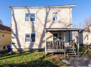 220 E 17th St, Davenport, IA 52803