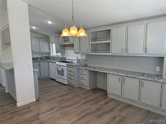 3rd image of 1910 Rio Vista Drive