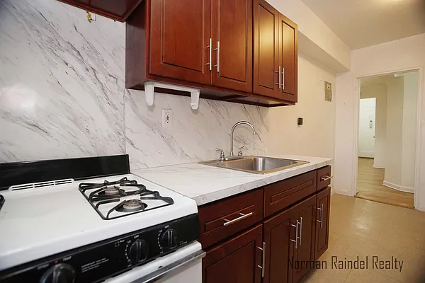 Rented by Norman Raindel, LREB | media 12