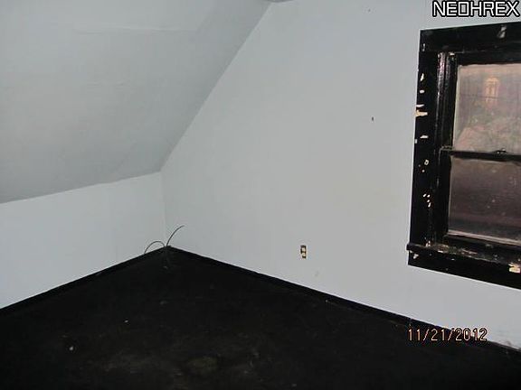 5th image of 13417 Lorenzo Ave