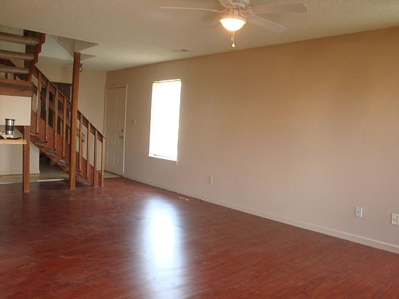4th image of 1746 Unicorn Dr