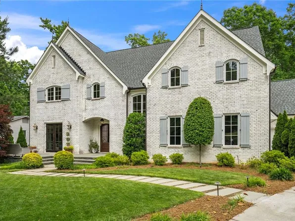6321 Hunting Creek Rd, Sandy Springs, GA 30328