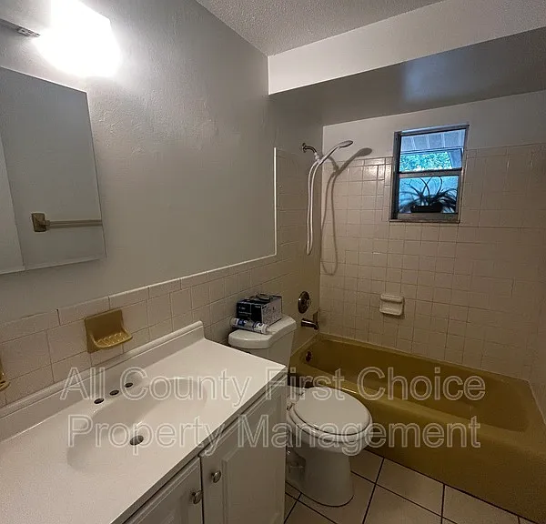 556 Patricia Ave — Photo 6
