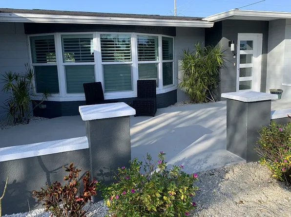 365 Shamrock Blvd, Venice, FL 34293