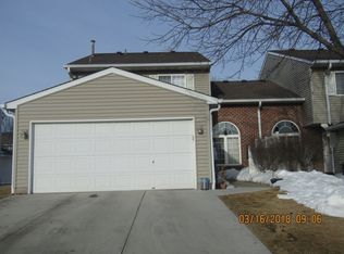 1036 Larkspur Ln, Waconia, MN 55387