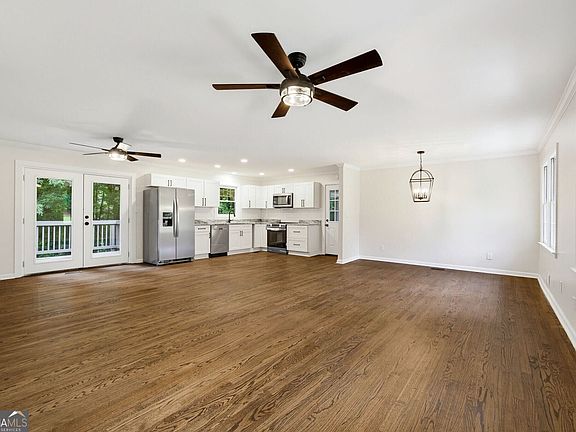 5th image of 1502 Kings Rd