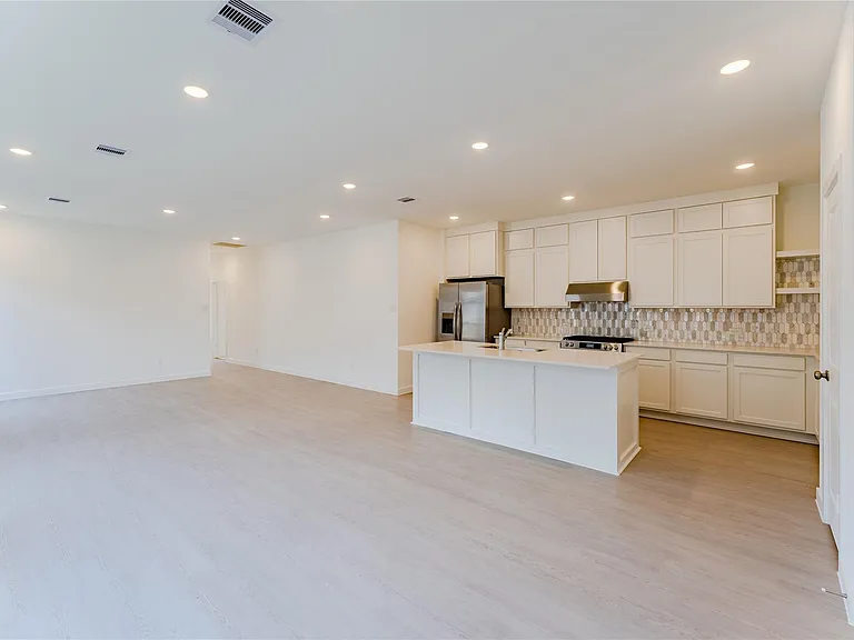 6671 Iron Clover Dr — Photo 10