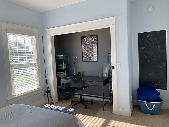 4th image of 2477 Blackberry Ln NE