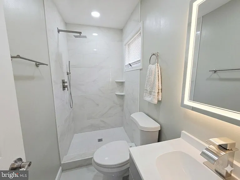 5001 Iroquois St — Photo 8