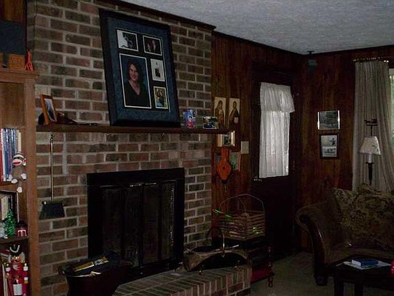 4th image of 9214 Rymark Dr